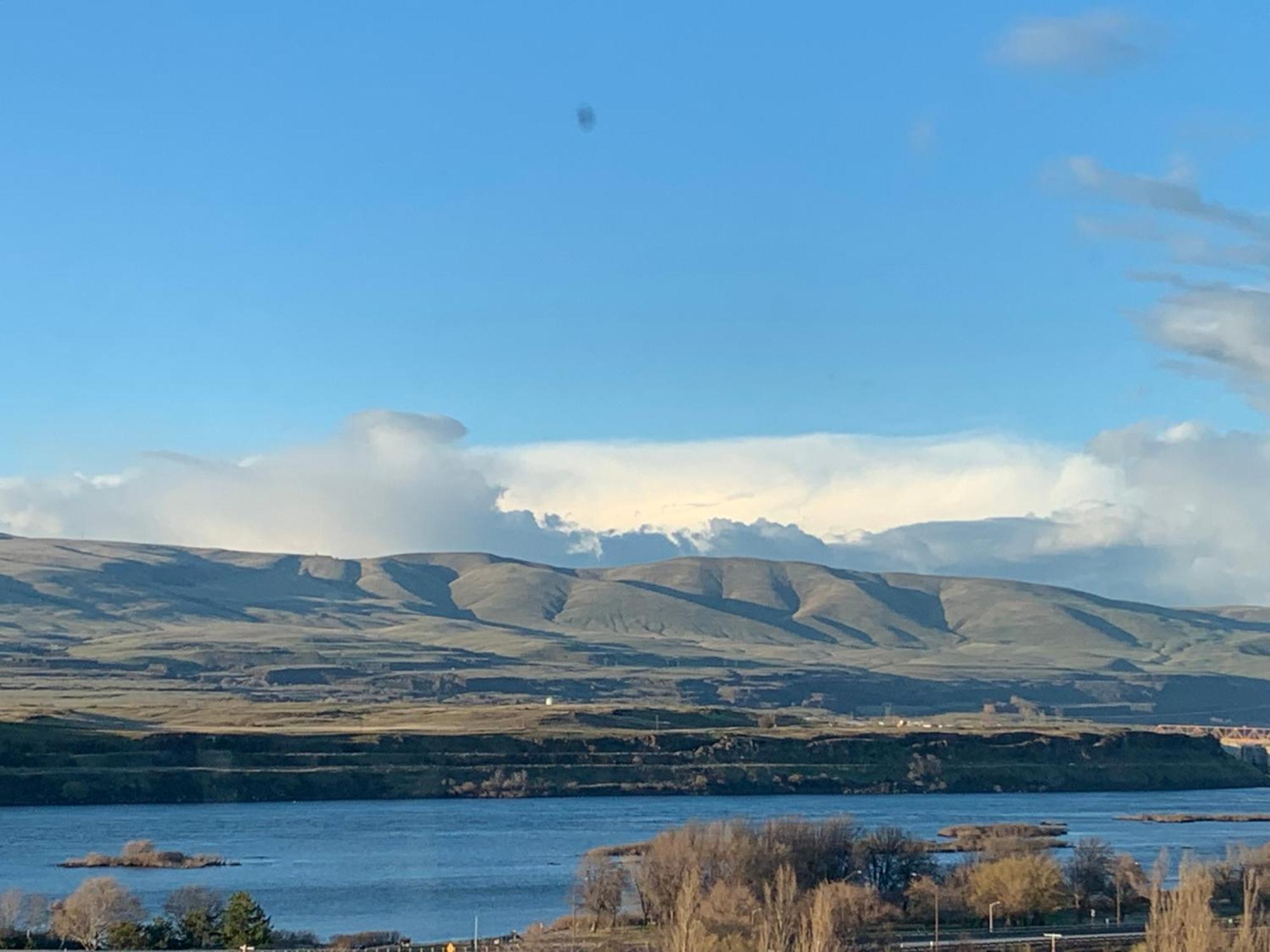 Отель The Riverhouse Даллес Экстерьер фото